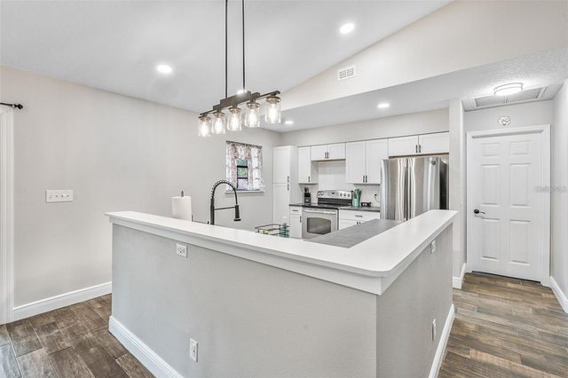 17411 HILLSIDE DRIVE, Montverde, FL 34756