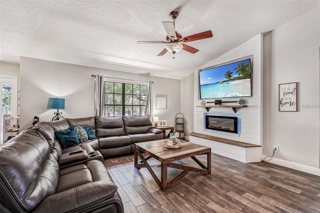 17411 HILLSIDE DRIVE, Montverde, FL 34756