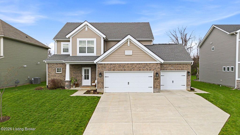 9202 Fox Chase Rd, Louisville, KY 40228