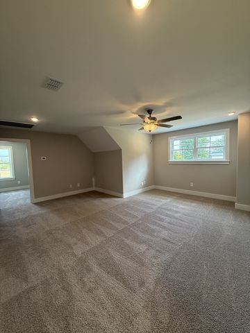 216 Spring House Dr, Manchester, TN 37355