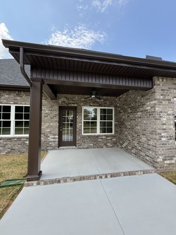 216 Spring House Dr, Manchester, TN 37355