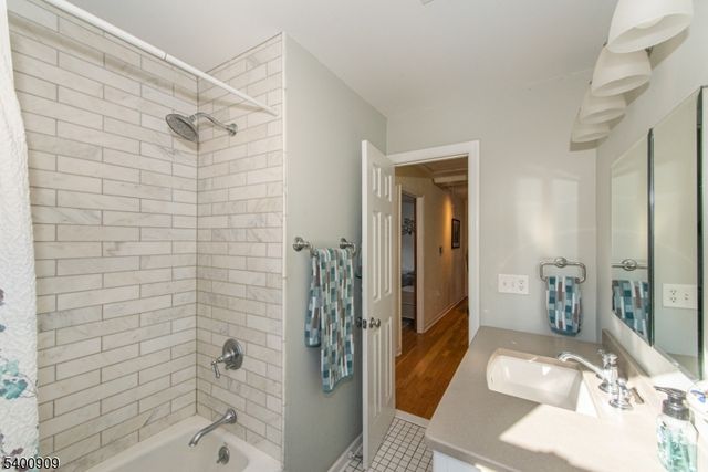 50 Carol Drive, Roxbury Twp., NJ 07876