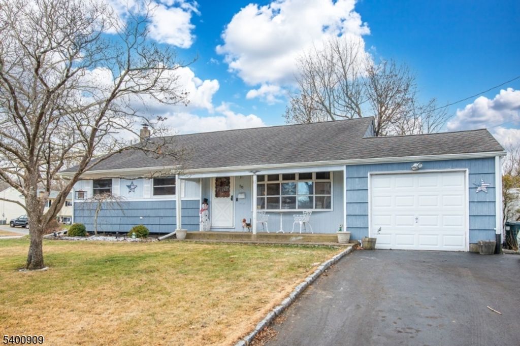 50 Carol Drive, Roxbury Twp., NJ 07876