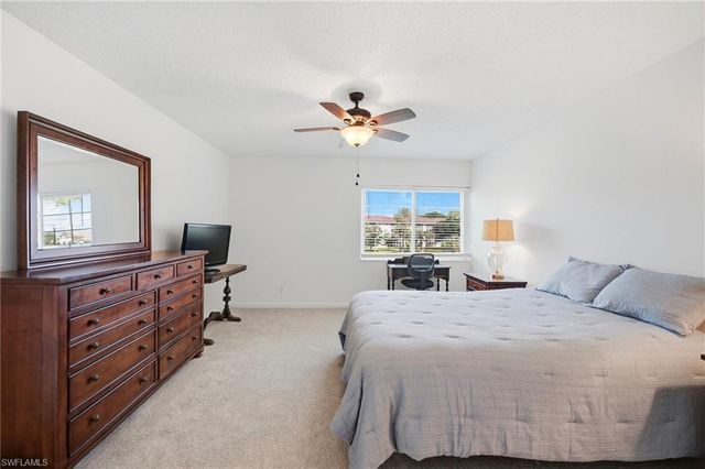 1057 Forest Lakes DR 307, Naples, FL 34105