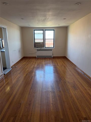 102-18 64th Avenue 6W, Forest Hills, NY 11375