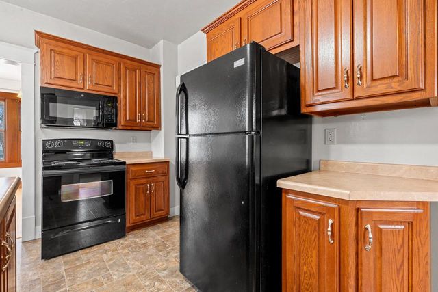 163 SUMMIT STREET, Pulaski, WI 54162