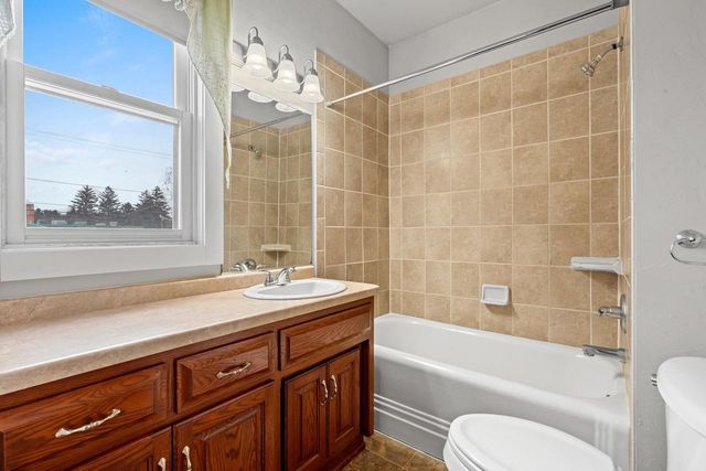 163 SUMMIT STREET, Pulaski, WI 54162