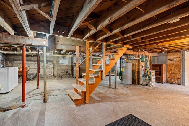 163 SUMMIT STREET, Pulaski, WI 54162