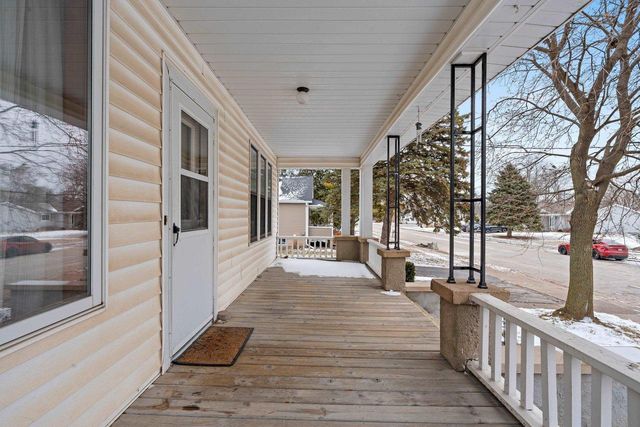 163 SUMMIT STREET, Pulaski, WI 54162