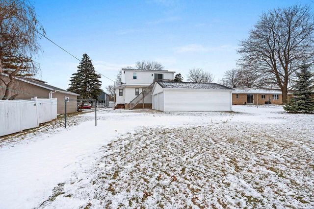 163 SUMMIT STREET, Pulaski, WI 54162