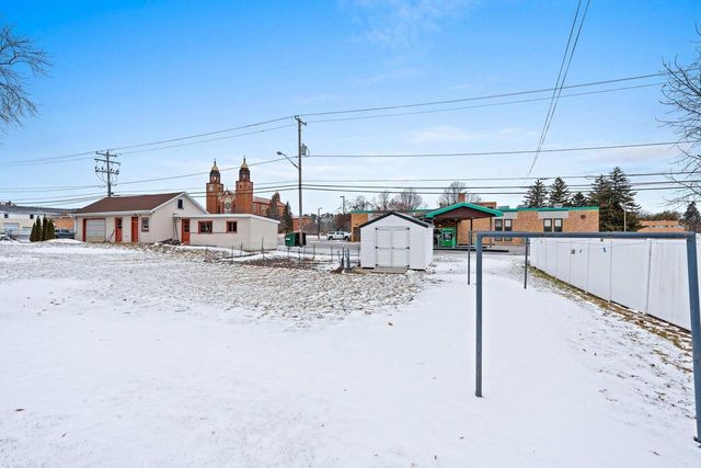 163 SUMMIT STREET, Pulaski, WI 54162