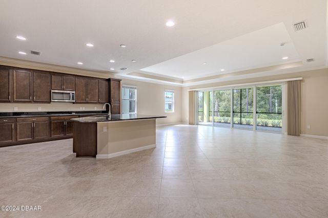 929 Bama Breeze Drive, Daytona Beach, FL 32124