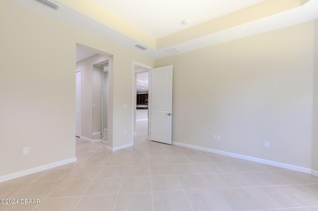 929 Bama Breeze Drive, Daytona Beach, FL 32124