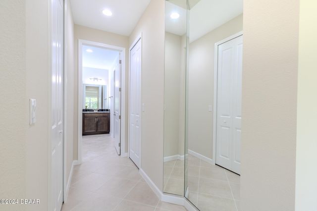 929 Bama Breeze Drive, Daytona Beach, FL 32124