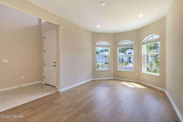 929 Bama Breeze Drive, Daytona Beach, FL 32124