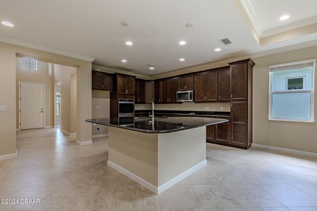 929 Bama Breeze Drive, Daytona Beach, FL 32124