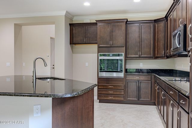 929 Bama Breeze Drive, Daytona Beach, FL 32124