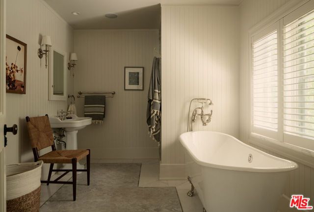 9555 Lime Orchard Road, Beverly Hills, CA 90210