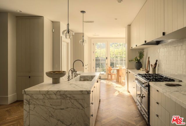 9555 Lime Orchard Road, Beverly Hills, CA 90210