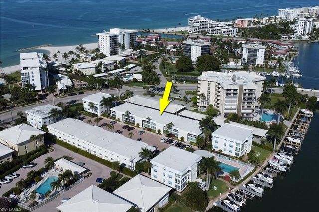 2100 Gulf Shore BLVD N # 113, Naples, FL 34102