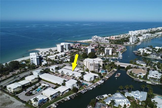 2100 Gulf Shore BLVD N # 113, Naples, FL 34102