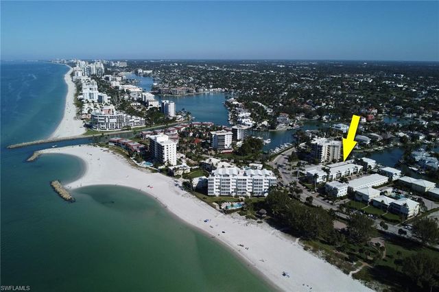 2100 Gulf Shore BLVD N # 113, Naples, FL 34102