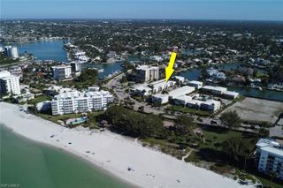 2100 Gulf Shore BLVD N # 113, Naples, FL 34102