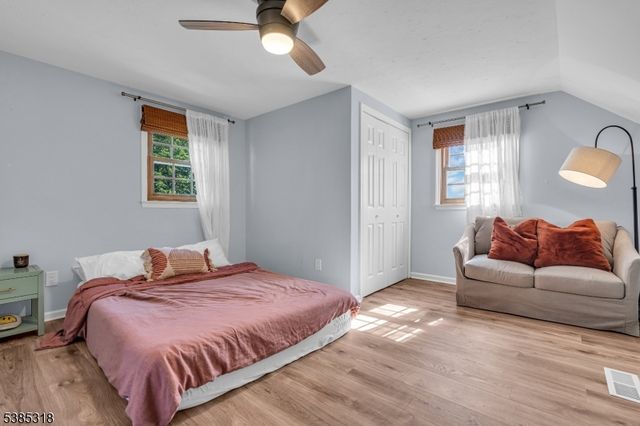 51 Louise Dr, Manville Boro, NJ 08835