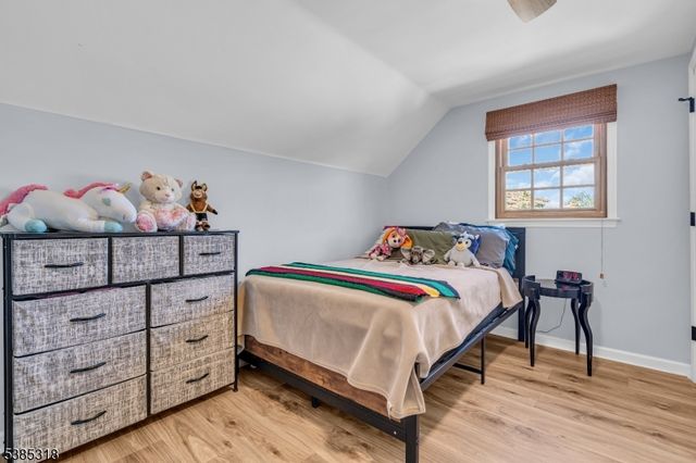 51 Louise Dr, Manville Boro, NJ 08835