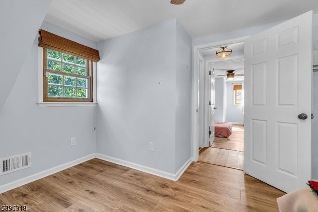 51 Louise Dr, Manville Boro, NJ 08835