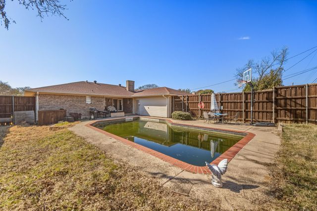 7651 La Bolsa Drive, Dallas, TX 75248