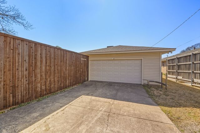 7651 La Bolsa Drive, Dallas, TX 75248