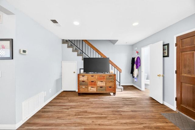 736 N Mollison Ave D, El Cajon, CA 92021