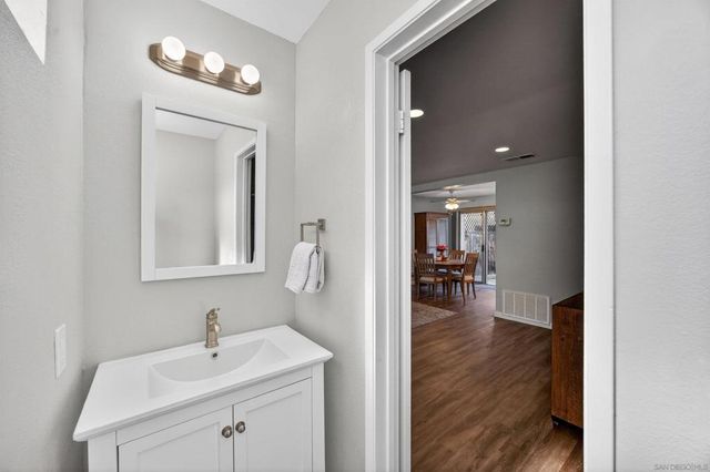 736 N Mollison Ave D, El Cajon, CA 92021