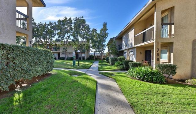 736 N Mollison Ave D, El Cajon, CA 92021