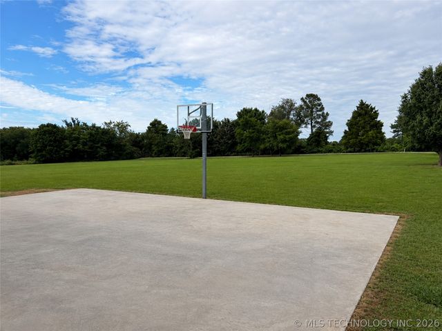 31050 W Beaver Mt Road, Stigler, OK 74462