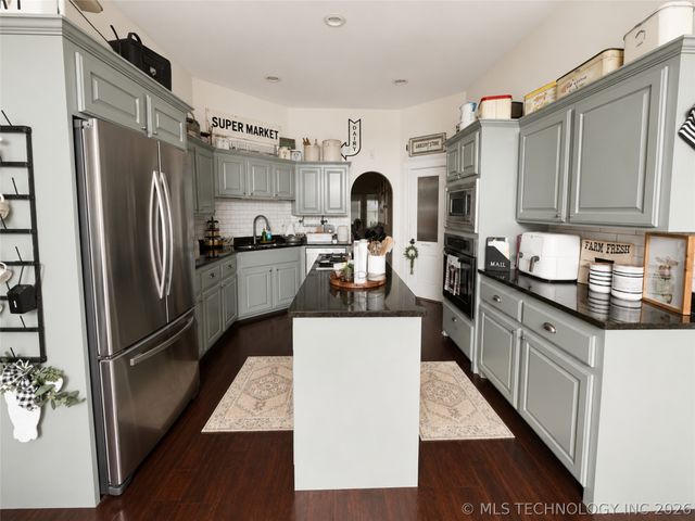 31050 W Beaver Mt Road, Stigler, OK 74462