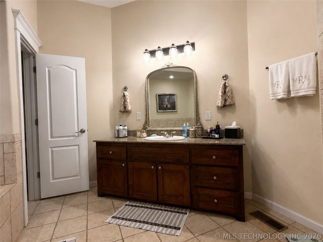 31050 W Beaver Mt Road, Stigler, OK 74462