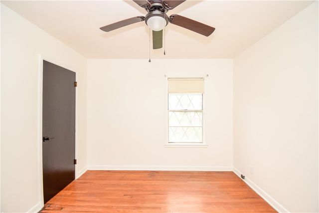 914 Clare Dr, Corpus Christi, TX 78412
