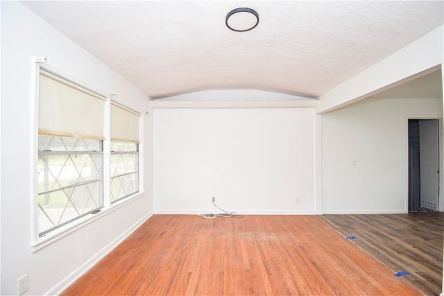 914 Clare Dr, Corpus Christi, TX 78412
