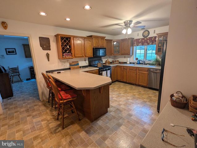 8045 SHANK HESS RD, Waynesboro, PA 17268