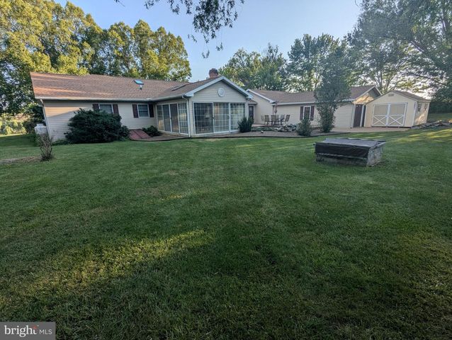 8045 SHANK HESS RD, Waynesboro, PA 17268
