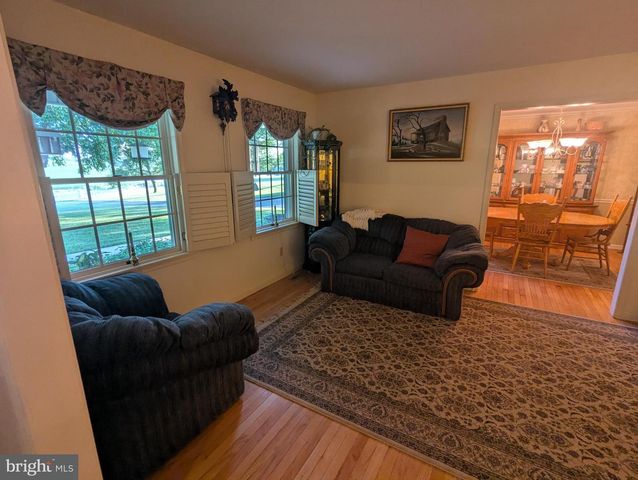 8045 SHANK HESS RD, Waynesboro, PA 17268