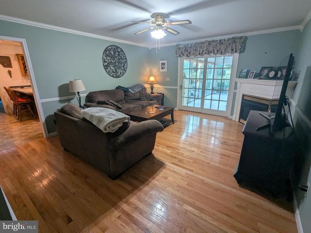 8045 SHANK HESS RD, Waynesboro, PA 17268