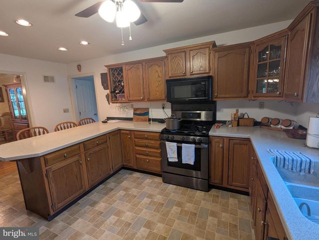 8045 SHANK HESS RD, Waynesboro, PA 17268