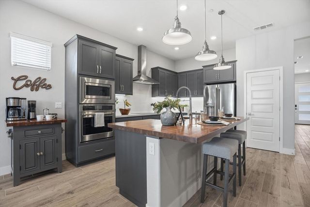 1820 Morello Dr, Brentwood, CA 94513