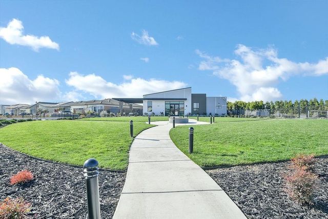 1820 Morello Dr, Brentwood, CA 94513