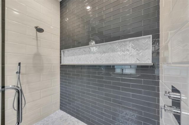 1210 JOHNS COVE LANE, Oakland, FL 34787