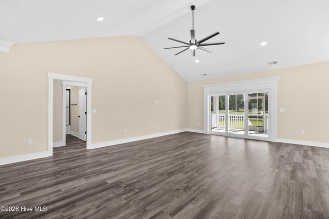 9379 Old Salem Way NW, Calabash, NC 28467