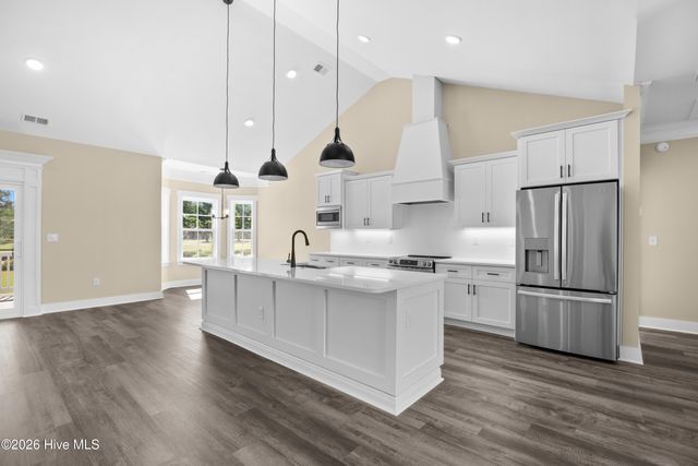9379 Old Salem Way NW, Calabash, NC 28467
